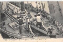 Le Treport - A Bord D'Un Pecheur - Preparatifs De Depart