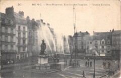 Dieppe - Place Duquesne - Exercice Des Pompiers à Dieppe