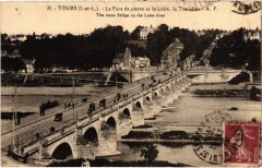Tours Pont de Pierre et la Loire à Tours