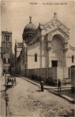 Tours Basilique Saint-Martin à Tours