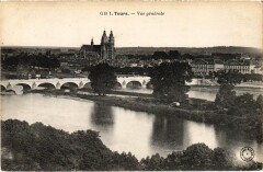 Tours vue generale à Tours