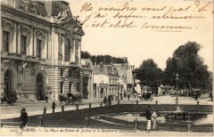 Tours Place du Palais de Justice Boulevard Heurteloup à Tours