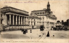 Tours - Le Palais de Justice et le Nouvel Hotel de Ville à Tours