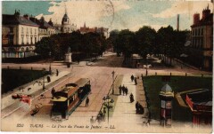 Tours Place du Palais de Justice à Tours