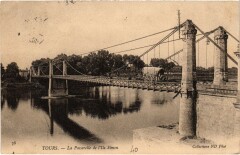 Tours Passerelle de l'Ile Simon à Tours