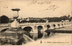 Tours Pont de Pierre à Tours