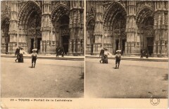 Tours Portail de la Cathedrale à Tours