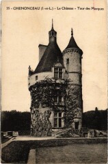 Chinon le Chateau Tour des Marques à Chinon