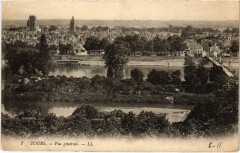 Tours vue generale à Tours