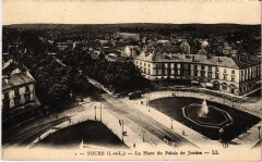 Tours Place du Palais de Justice à Tours