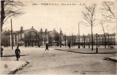 Tours Place de la Gare à Tours