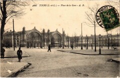 Tours Place de la Gare à Tours