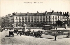 Tours Place du Palais de Justice à Tours
