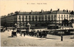 Tours Place du Palais de Justice à Tours
