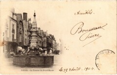 Tours Fontaine du Grand Marche à Tours