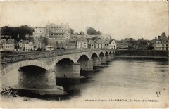 Amboise le Pont et le Chateau à Amboise