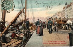 Boulogne-sur-Mer retour de la peche au hareng à Boulogne-sur-Mer