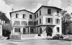 Pontaillac Royan - Hotel De La Chaumiere - Plage De Pontaillac -
																					17200 Royan
																			