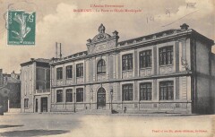 Saint Girons - La Poste Et Ecole Municipale à Saint-Girons