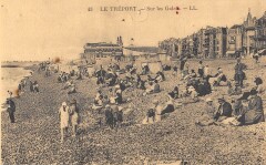 Le Treport - Sur Les Galets