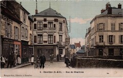 Dourdan Rue de Chartres à Dourdan