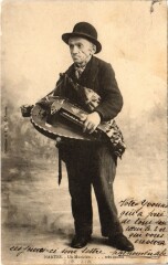 Nantes un musicien Folklore à Nantes