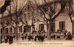 Givors - Ecole Libre de Garcons - 23 Rue Joseph-Faure -
																					69700 Givors
																			