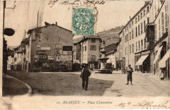 Beaujeu - Place Clementine à Beaujeu