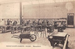 Dijon - Ecole Saint Joseph - Menuiserie à Dijon