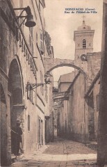 20 Corse Du Sud - Bonifacio - Rue De L'Hotel De Ville à Bonifacio