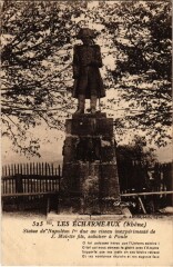 Les Echarmeaux - Statue de Napoleon Ier