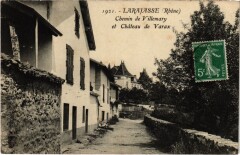 Larajasse - Chemin de Villemary et Chateau de Varax à Larajasse