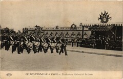 Paris 7e-Tambours et Clairons de la Garde à Paris 7e