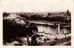 Paris 7e-Perspective sur la Seine à Paris 7e