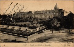 Paris 7e-Facade de l'Hotel des Invalides à Paris 7e
