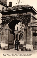 Paris 3e Paris-Vieux Paris-Ancien Couvent des Minimes -
																					75003 Paris 3e
																			