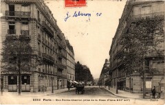 Carte postale ancienne Rue Pierre-Charron, prise de la Place d'Iéna
                                                                     à Paris 16e
                                
