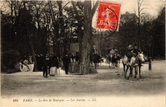 Carte postale ancienne Le Bois de Boulogne - Les Acacias
                                                                     à Paris 16e
                                