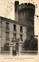 Carte postale ancienne Vieille Tour, datant de Philippe-le-Bel, rue de la Tour
                                                                     à Paris 16e
                                