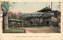 Carte postale ancienne Le Bois de Boulogne en Automne - Café de la Grande Cascade
                                                                     à Paris 16e
                                