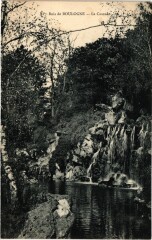 Bois de Boulogne - La Cascade à Paris 16e