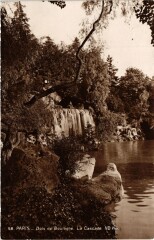 Carte postale ancienne Bois de Boulogne - La Cascade
                                                                     à Paris 16e
                                