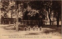Ecole Duvignau de Lanneau - Rue Raynouard - La Piste - Un départ à Paris 16e