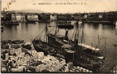 Marseille Un Coin du Vieux-Port à Marseille