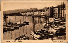 Toulon Vue sur les quai à Toulon