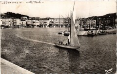 Saint-Tropez - Sortie du Port à Saint-Tropez