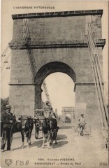 Parentignat Entree du Pont à Parent