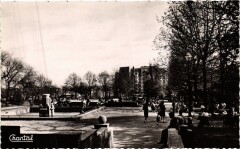 Square Séverine - Place de la Porte de Bagnolet -
																					75020 Paris 20e
																			
