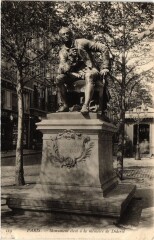 Paris 9e - Monument eleve a la Memoire à Paris 9e