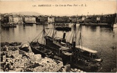 Marseille Un Coin du Vieux Port à Marseille